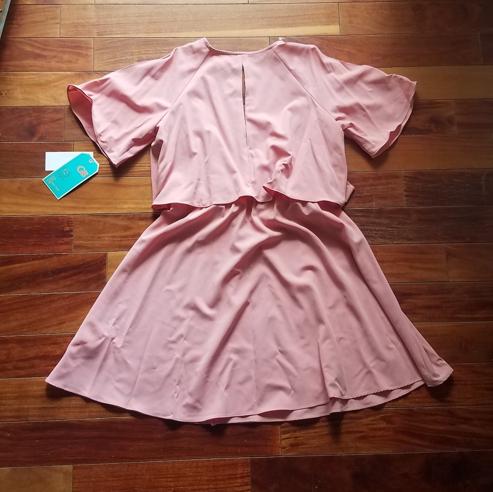 GB Blush Wrap Dress NWT - Picture 4 of 5